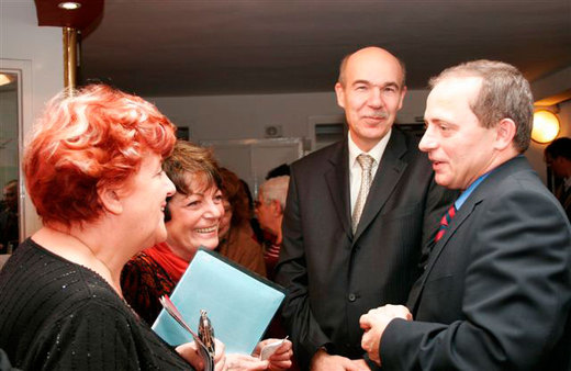 03.jpg